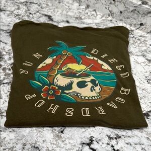 Sun Diego Boardshop men’s Olive long sleeve Tee with Skull and Surf Design M